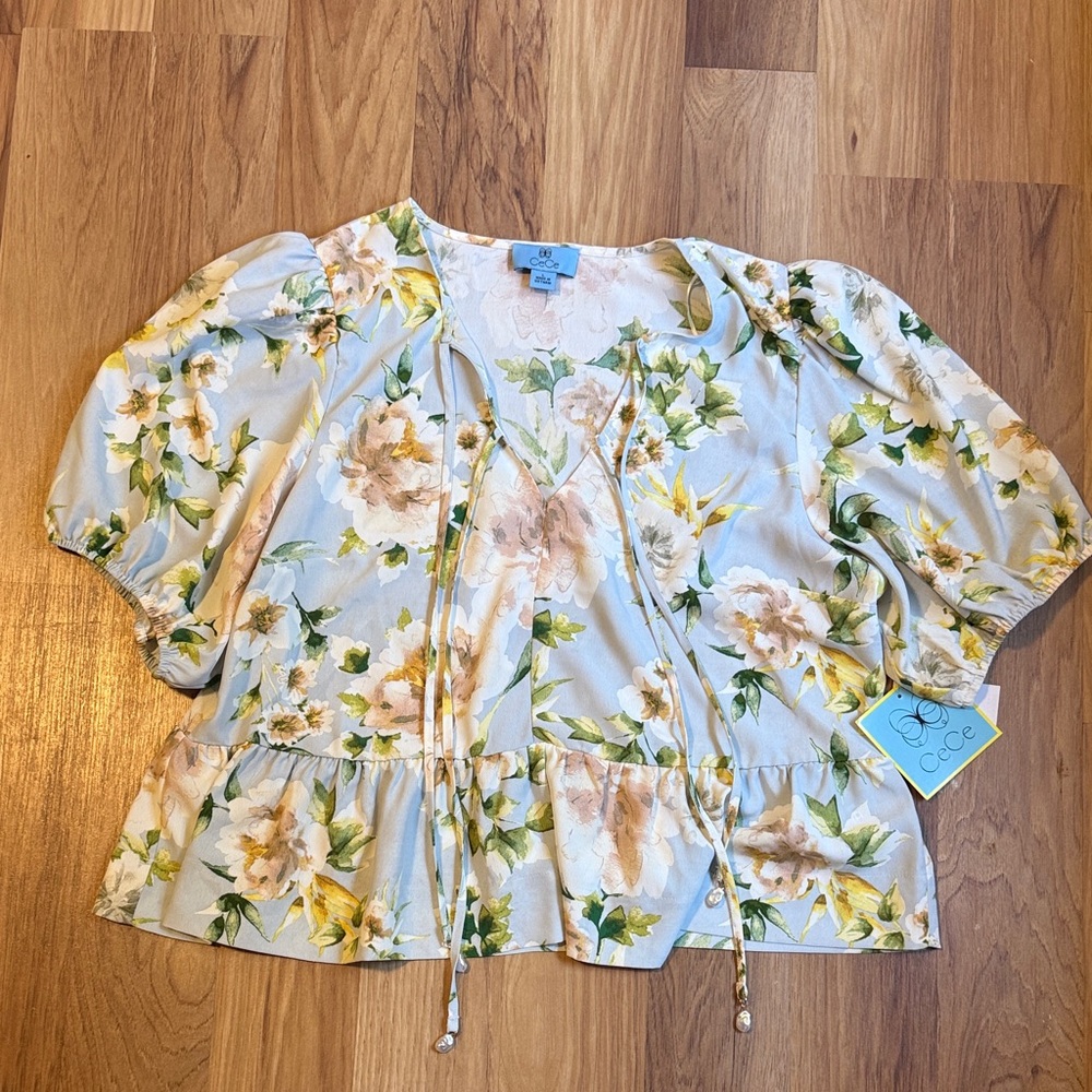 CeCe Floral Blouse with Puff Sleeves new